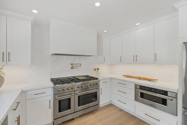 1556 Cherrywood Drive, San Mateo CA: https://media.crmls.org/mediaz/e26348bb-caf6-405b-8ba3-24473a104a9b.jpg