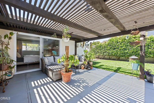 1437 Exeter Avenue, Ventura CA: https://media.crmls.org/mediaz/e2638a9f-638e-48e0-bb15-f0ae34a5df4b.jpg