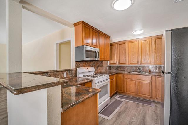 14997 Edgemoor Street, San Leandro CA: https://media.crmls.org/mediaz/e263d752-f303-4d68-a584-3c1e3de7169f.jpg