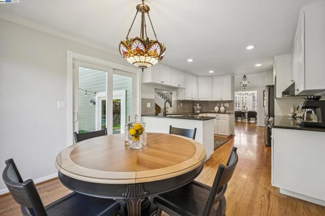 3801 Mohr Ave, Pleasanton CA: https://media.crmls.org/mediaz/e2652cfb-668e-4e87-9522-19c5e609eb12.jpg