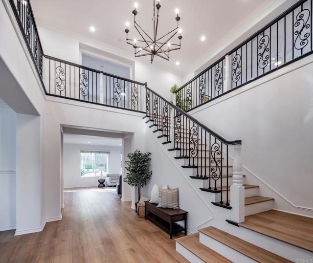 Detail Gallery Image 5 of 44 For 7393 Sitio Lima, Carlsbad,  CA 92009 - 4 Beds | 4/1 Baths