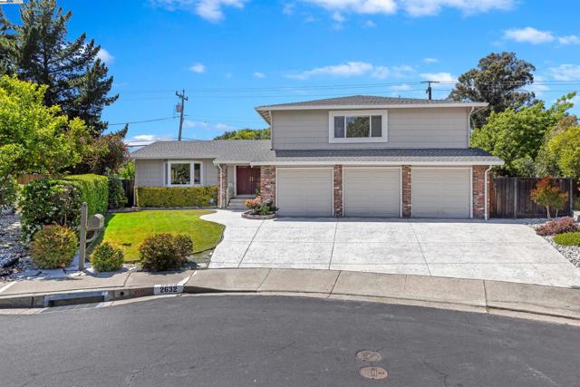 2632 Campeche Ct, San Ramon CA: https://media.crmls.org/mediaz/e2657db2-8470-43a8-87f2-24f878b8da86.jpg