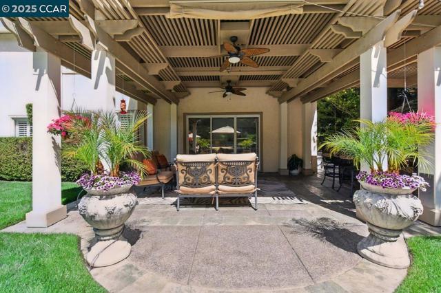 5220 Portillo Valley, San Ramon CA: https://media.crmls.org/mediaz/e266960a-aeb6-47f8-9aa9-e28a2aad2705.jpg