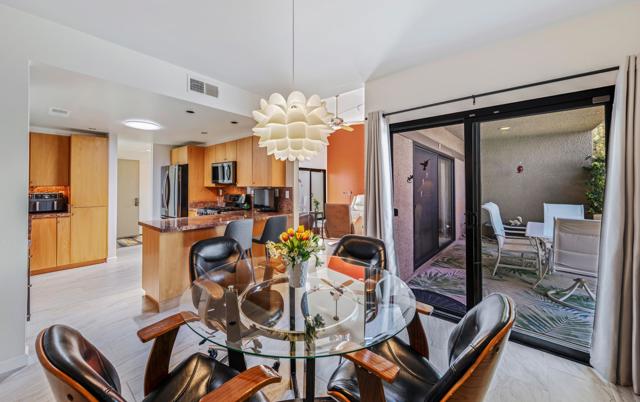 1366 Tiffany N Circle, Palm Springs CA: https://media.crmls.org/mediaz/e266d57b-f6c4-4112-8272-8185373c47a7.jpg