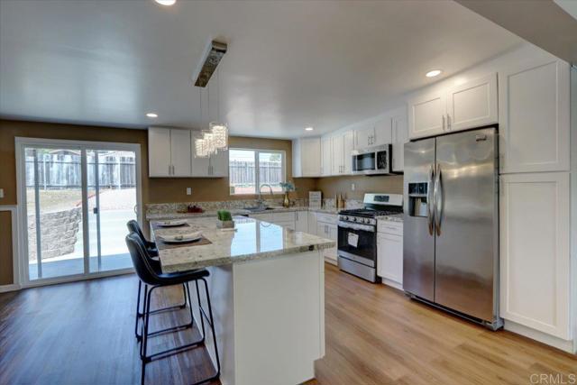 Detail Gallery Image 8 of 70 For 9579 Carlton Hills Blvd, Santee,  CA 92071 - 4 Beds | 2 Baths
