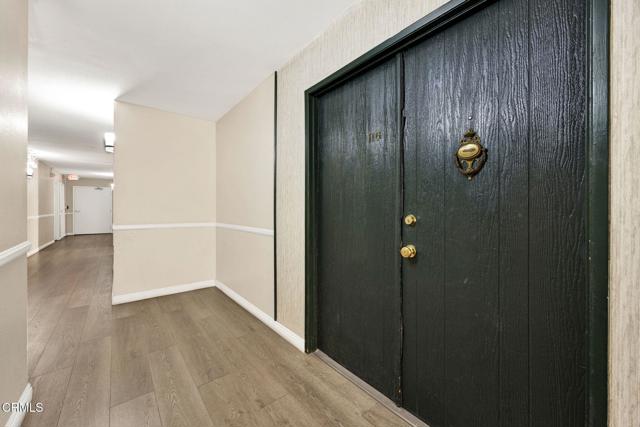 1127 E Del Mar Boulevard, Pasadena CA: https://media.crmls.org/mediaz/e268c156-7356-4592-91f4-2b7881d691a3.jpg