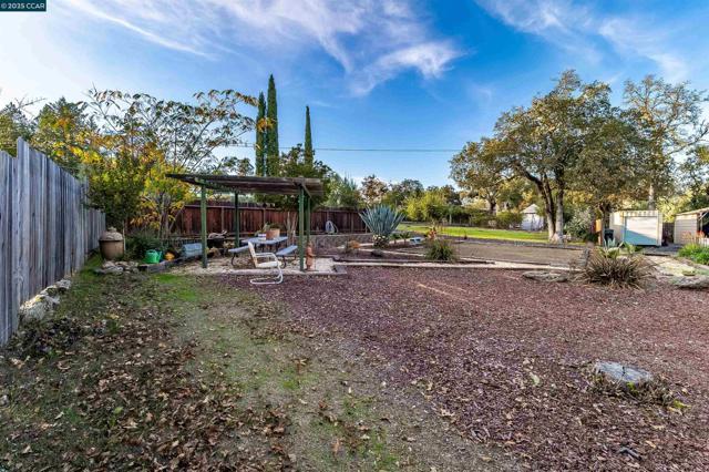 80 Diogenes Dr, Angwin CA: https://media.crmls.org/mediaz/e26902c0-9b7e-4483-afca-7517a14483d3.jpg