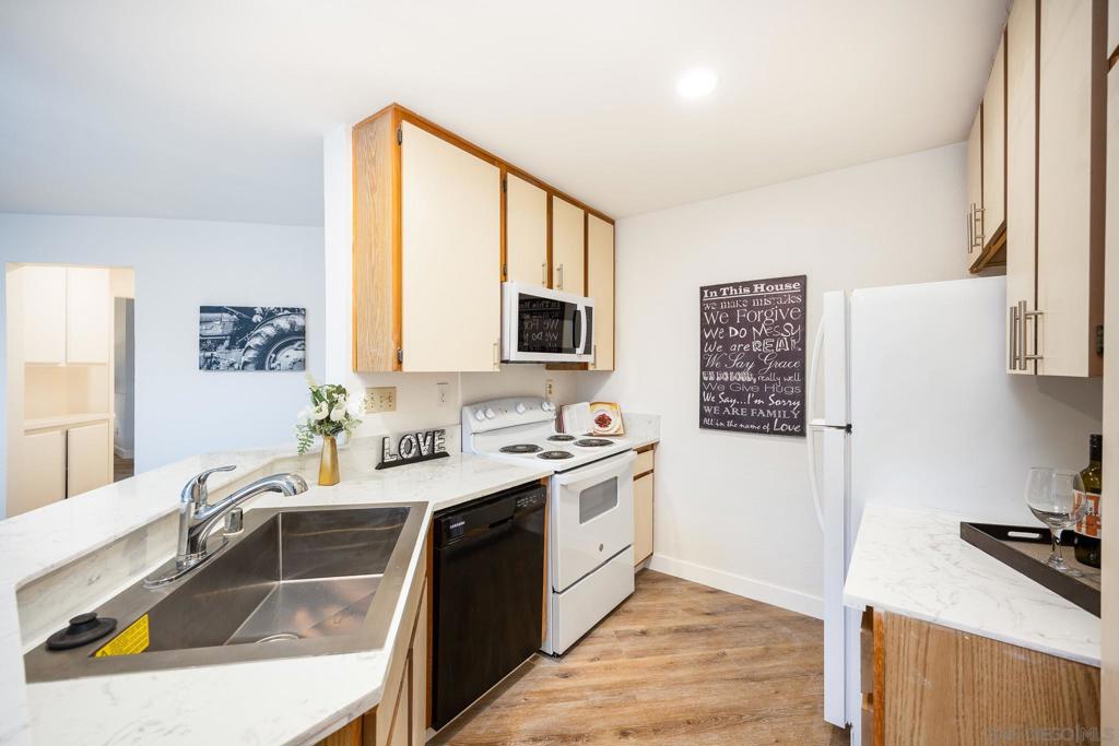 9705 Mesa Springs Way - photo 14