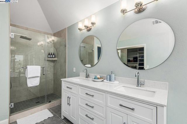 Image 33 of 49 For 2839 Victoria Ridge Ct