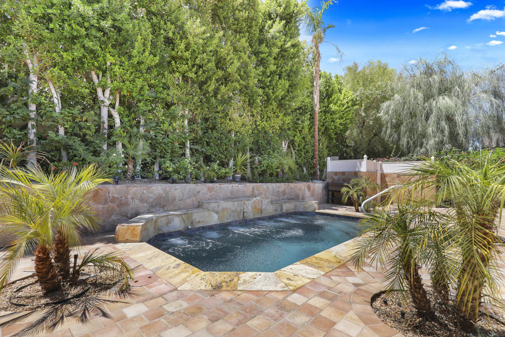 MLS #219138685DA image #24