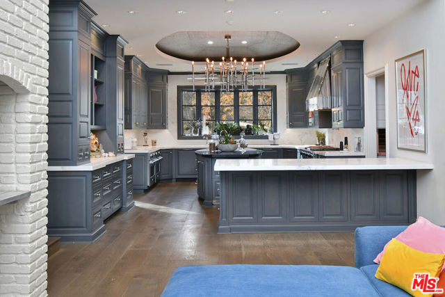 29105 Old Mill Creek, Agoura Hills CA: https://media.crmls.org/mediaz/e26ae485-1815-4613-b93e-3a6c30f7e5d0.jpg