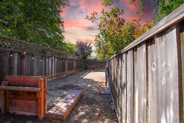 303 Taryn Court, Hollister CA: https://media.crmls.org/mediaz/e26b00a2-9040-4e9f-a6d7-d59f5cfd4ed4.jpg