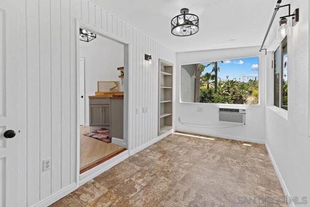 10119 Grandview, La Mesa CA: https://media.crmls.org/mediaz/e26bc38d-6a8a-4ad7-8865-d7e1d11ad388.jpg