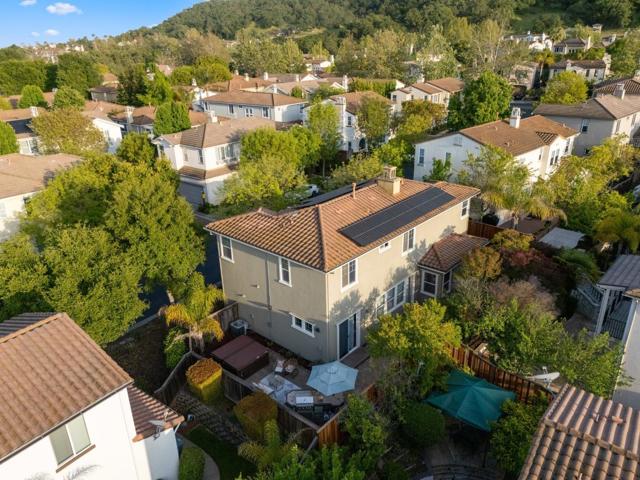 7531 Edinburgh Way, Gilroy CA: https://media.crmls.org/mediaz/e26d014a-2481-4ddc-b10c-08e6f58d5510.jpg