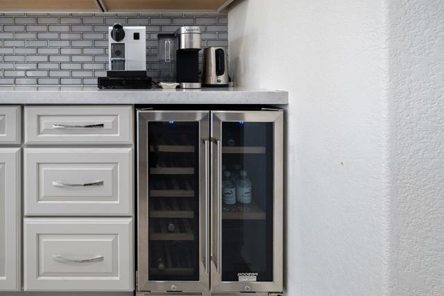 44580 S Heritage Palms Drive, Indio CA: https://media.crmls.org/mediaz/e26d195a-abf5-4e6c-8219-c82adafd4b2f.jpg