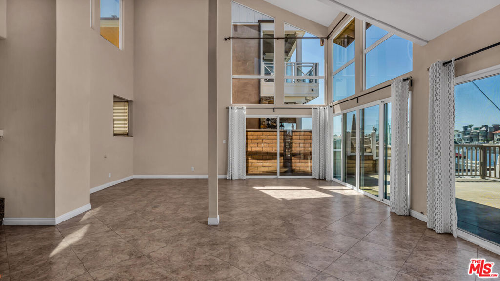 MLS #25543671 img 11