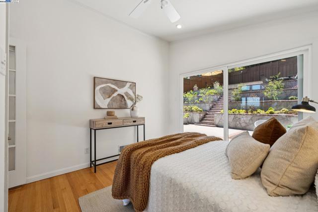 2140 Pullman Ave, Belmont CA: https://media.crmls.org/mediaz/e26f181a-ac9d-45bb-893c-bf1a982a4b12.jpg