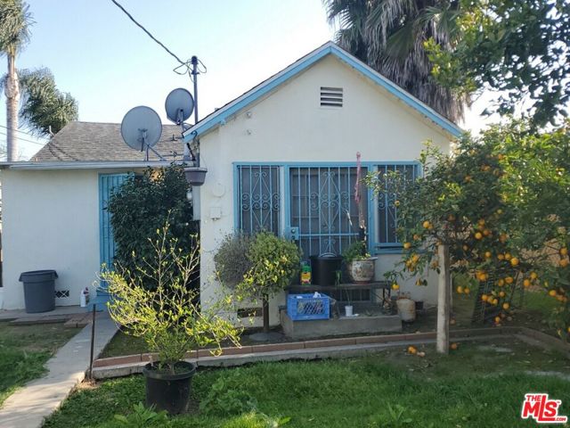 145 97th Street, Los Angeles, California 90003, 2 Bedrooms Bedrooms, ,1 BathroomBathrooms,Single Family Residence,For Sale,97th,24371845