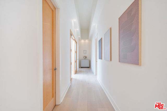 10148 Angelo Circle, Beverly Hills CA: https://media.crmls.org/mediaz/e26f4832-af4e-4f94-b13a-b8fc93baf48f.jpg
