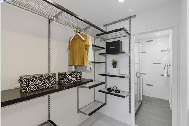 156 Lombard St, San Francisco CA: https://media.crmls.org/mediaz/e26fd344-fedc-4c25-b561-390c414f7986.jpg