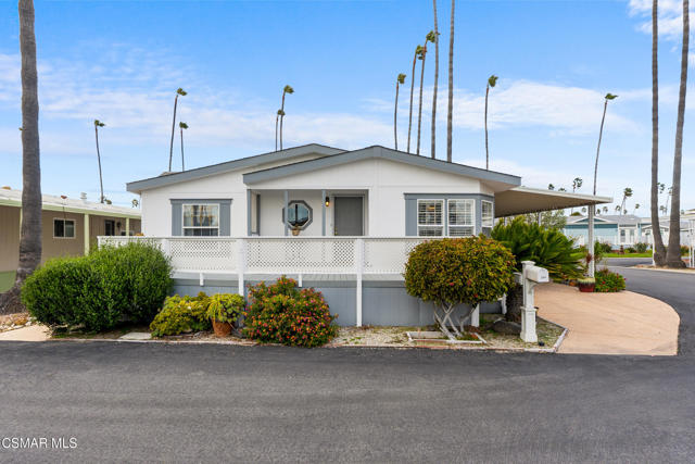 1215 Anchors Way Drive, Ventura CA: https://media.crmls.org/mediaz/e26fd46c-b7da-412c-a86a-8e3b8db8aeb6.jpg