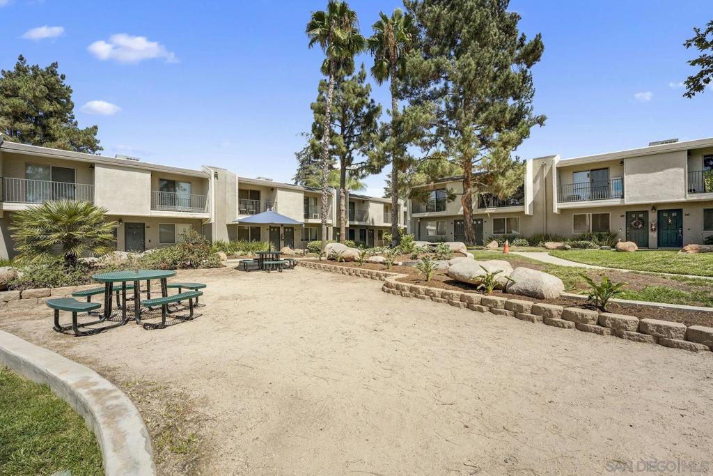 1045 Peach Ave #59