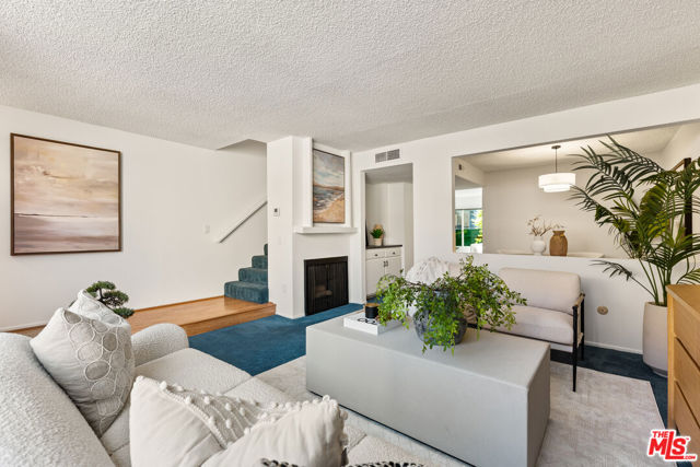 22038 Vanowen Street, Woodland Hills CA: https://media.crmls.org/mediaz/e271c9d3-dd27-4973-a2b4-7f0b79e4e5dd.jpg