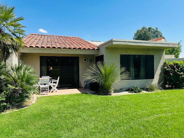 40511 Pebble Beach Circle, Palm Desert CA: https://media.crmls.org/mediaz/e2728ab0-e9b5-43cd-9a92-9ee91c2fec9e.jpg