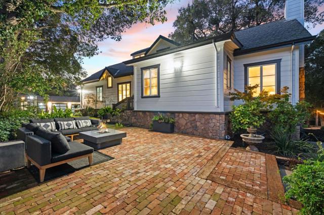 19050 Camino Barco, Saratoga CA: https://media.crmls.org/mediaz/e2728cdb-2fd5-4734-b89a-d1168e1cf46a.jpg