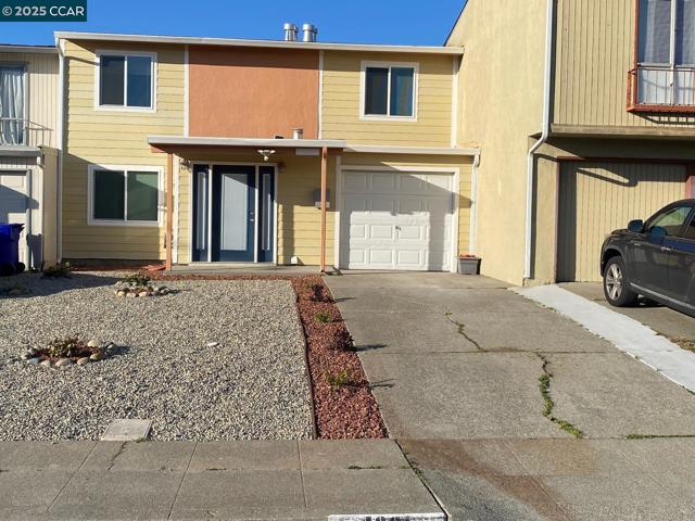 4301 Taft Ave, Richmond CA: https://media.crmls.org/mediaz/e272b8cb-7cff-47fb-beb4-0fee27f82fbc.jpg