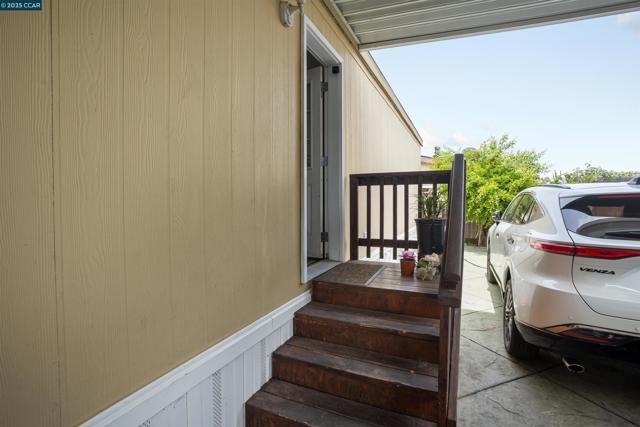 55 PACIFICA AVE, Bay Point CA: https://media.crmls.org/mediaz/e27305d9-5249-4479-96a2-59515ac801ee.jpg