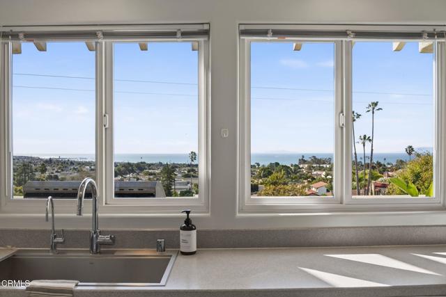 Detail Gallery Image 13 of 58 For 1736 Marisol Dr, Ventura,  CA 93001 - 4 Beds | 3/1 Baths