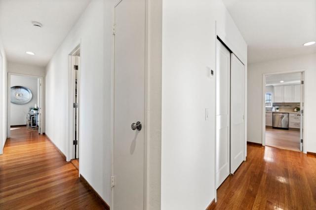 626 Harvester Drive, Foster City CA: https://media.crmls.org/mediaz/e273e978-aa6c-4cf8-a134-ee019556597a.jpg