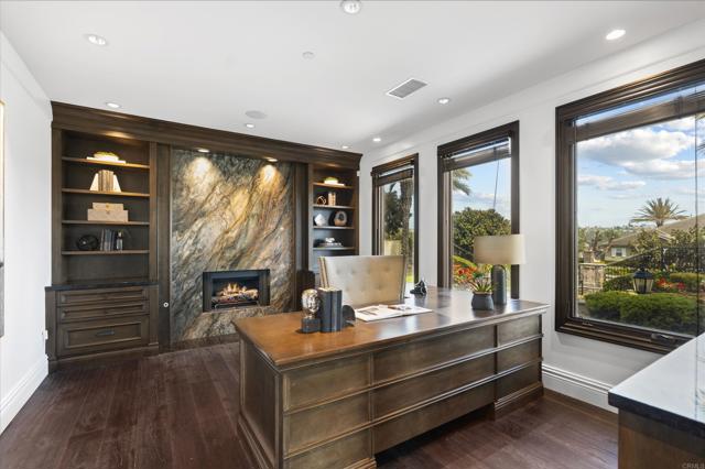 2574 Muirfields Drive, Carlsbad CA: https://media.crmls.org/mediaz/e273f828-9e4b-4b59-979b-216368680422.jpg
