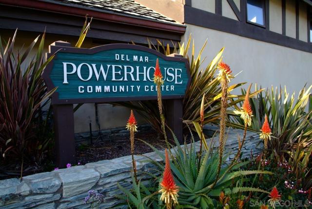 12991 Caminito Bodega, Del Mar CA: https://media.crmls.org/mediaz/e274184f-4c7d-44a6-a715-f14392f2e91e.jpg