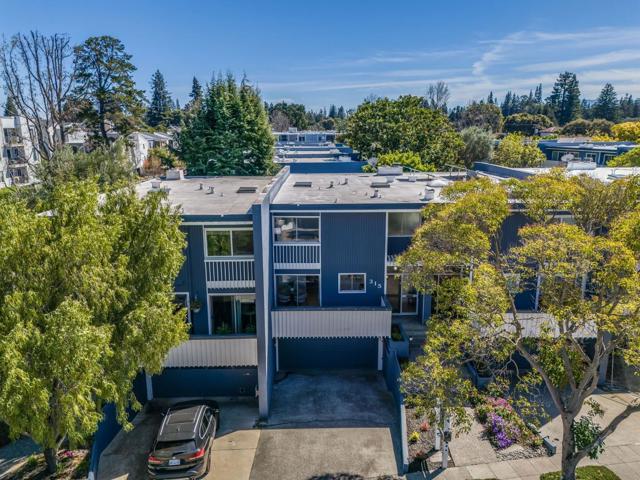 315 Carlos Avenue, Redwood City CA: https://media.crmls.org/mediaz/e274192d-eedd-44bc-9550-ae0e6954b055.jpg
