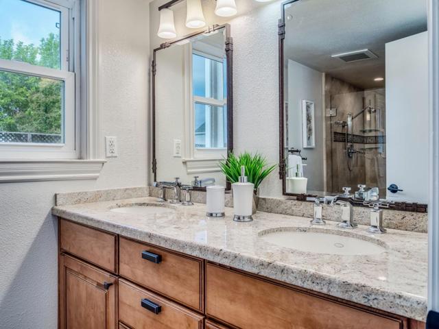 1725 Silver Glen Court, San Jose CA: https://media.crmls.org/mediaz/e2748b34-0587-4565-9f07-bac443dc64f6.jpg