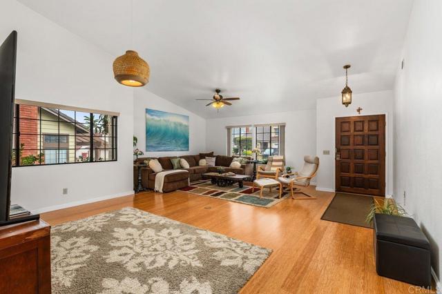Detail Gallery Image 7 of 33 For 3574 Quail View St, Spring Valley,  CA 91977 - 3 Beds | 2 Baths