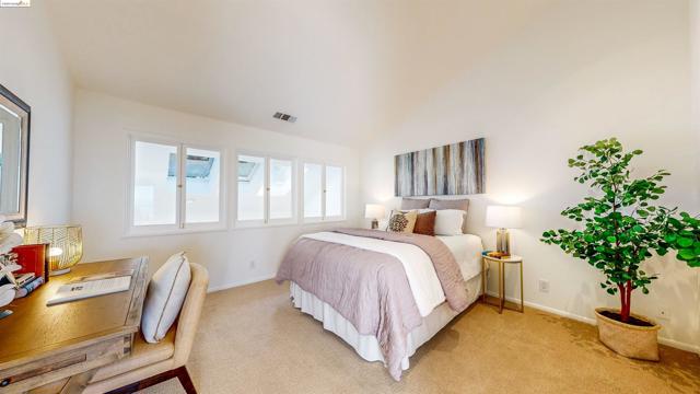 Image 34 of 42 For 1 Clipper Hill