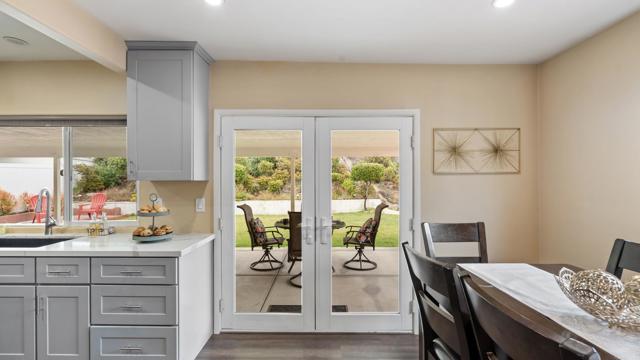 271 E Rienstra Street, Chula Vista CA: https://media.crmls.org/mediaz/e276383a-6096-4fe5-a5fa-ce60dcdedbac.jpg