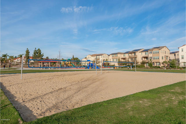 176 Sawbuck Street, Camarillo CA: https://media.crmls.org/mediaz/e2774571-c903-402c-9a82-727300c7fc89.jpg