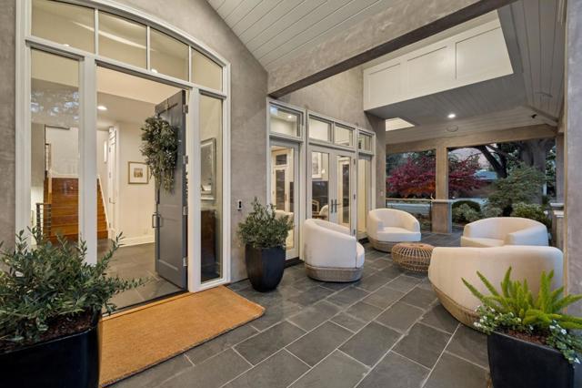 Image 4 of 43 For 1045 College Avenue