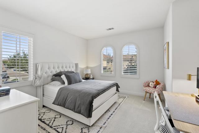 3619 N Fork Ave, Carlsbad CA: https://media.crmls.org/mediaz/e279c36f-52e5-4177-b7ee-f027ee45fd67.jpg