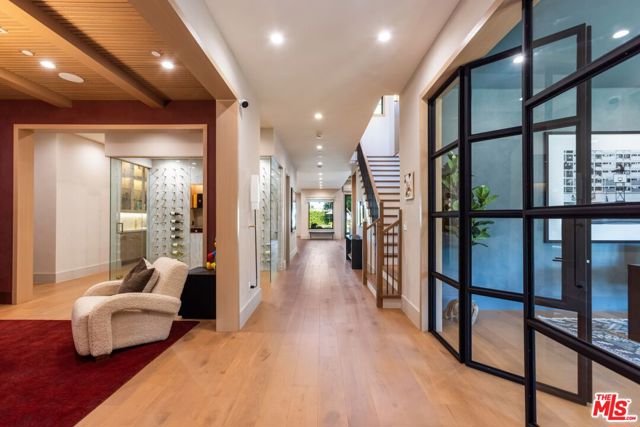 5084 Valjean Avenue, Encino CA: https://media.crmls.org/mediaz/e279d3da-8d70-403c-ad0b-acef1d20eb66.jpg