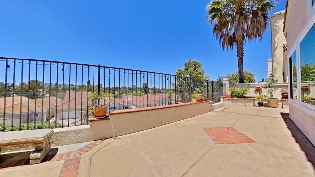 1265 Camino Lorado, San Marcos CA: https://media.crmls.org/mediaz/e279e82b-6e36-448c-b558-404cbf4cb005.jpg