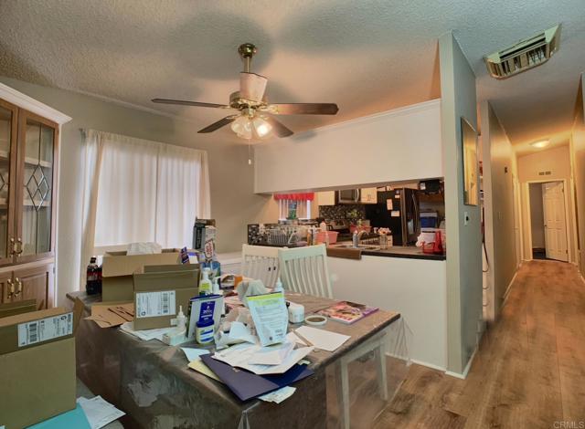 Home for Sale in Lakeside