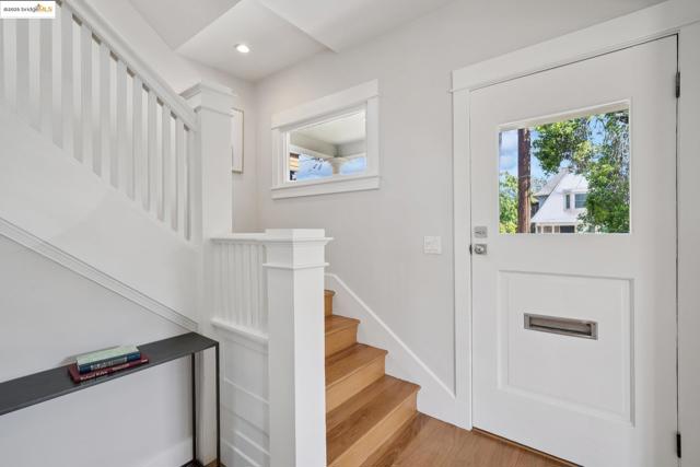 1811 Parker St, Berkeley CA: https://media.crmls.org/mediaz/e27ace1d-27b1-4f9e-a745-3ec6272bedbd.jpg