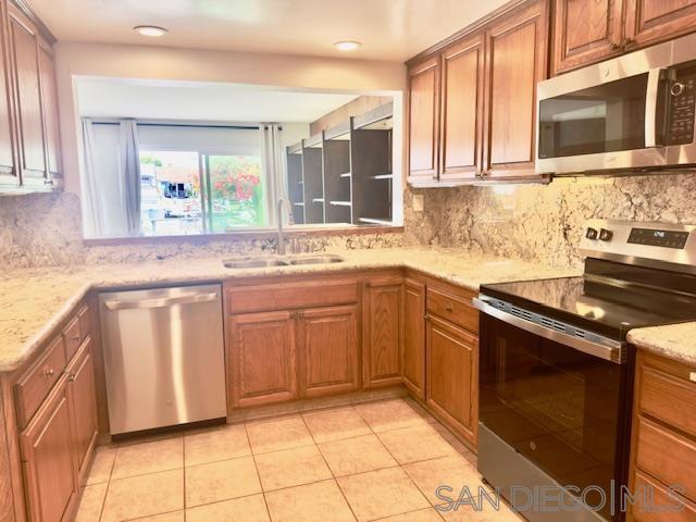 79 Antigua CT, Coronado CA: https://media.crmls.org/mediaz/e27b78d0-c327-45f8-8665-58a7168e2c01.jpg