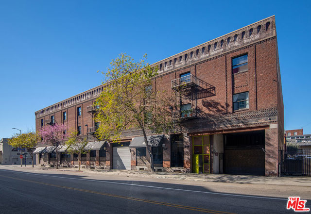 Image 2 of 10 For 215 Santa Fe Avenue 6