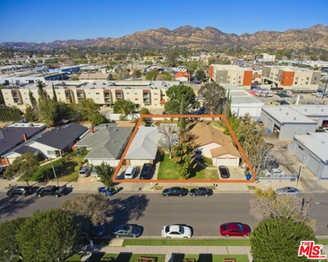 10233 Eton Avenue photo 2